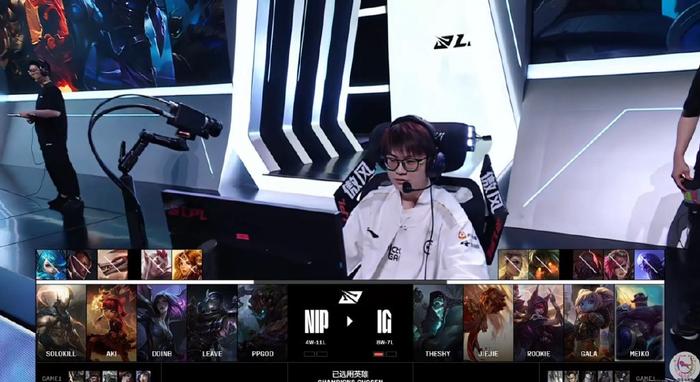 Rookie迎来十五赛季高光表现，独行侠球迷沸腾！
